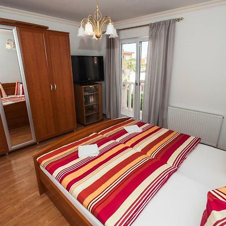 House Bacak - Apartment & Wellness-Studio Башка-Вода Экстерьер фото