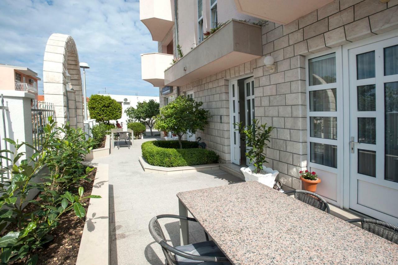 House Bacak - Apartment & Wellness-Studio Башка-Вода Экстерьер фото