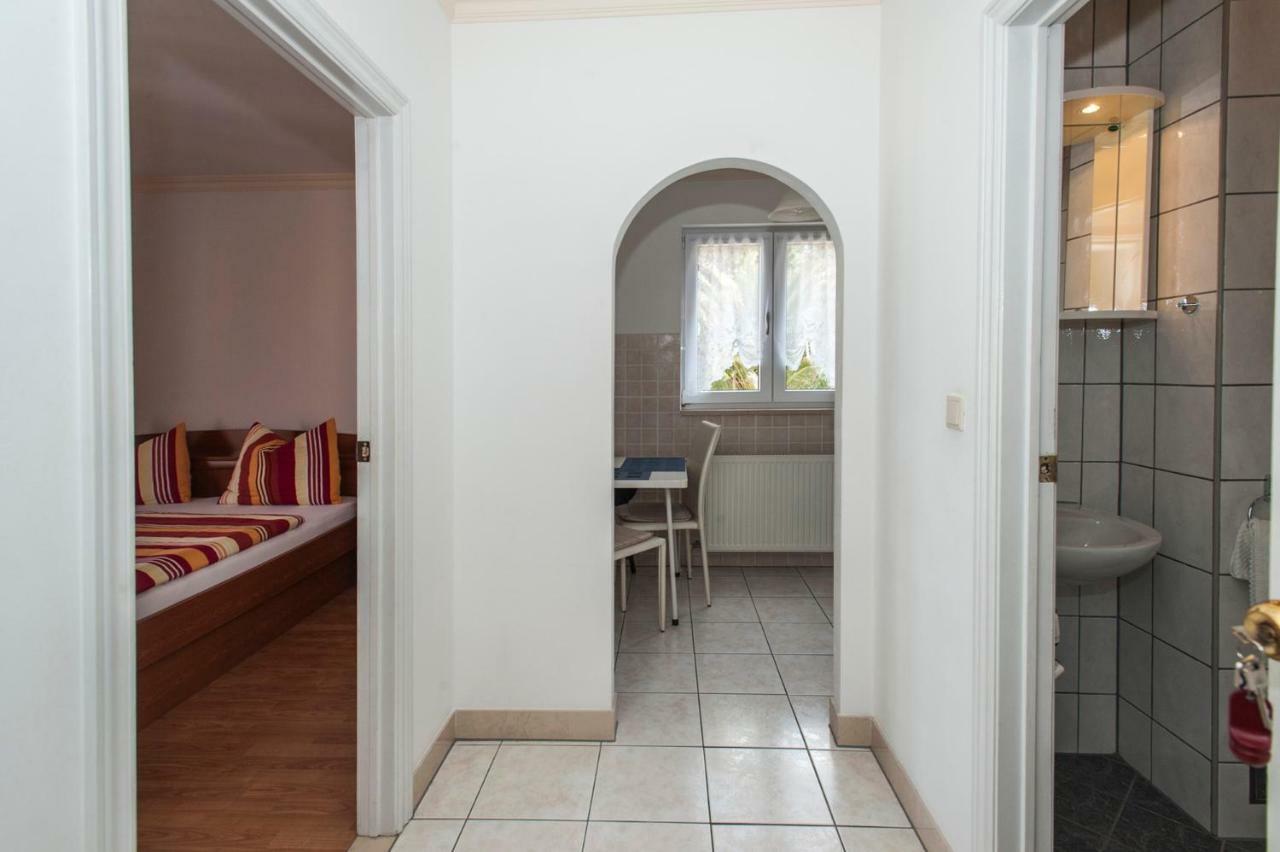 House Bacak - Apartment & Wellness-Studio Башка-Вода Экстерьер фото