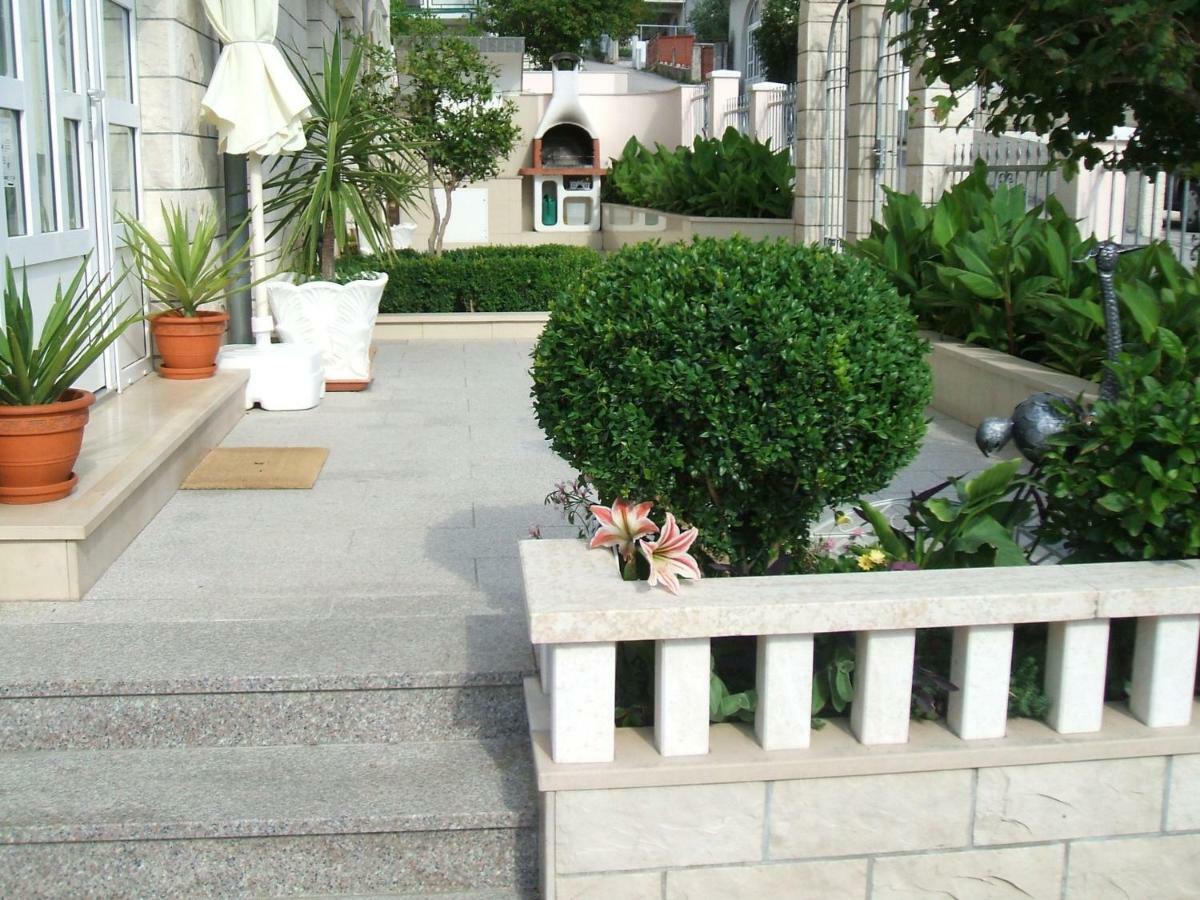 House Bacak - Apartment & Wellness-Studio Башка-Вода Экстерьер фото