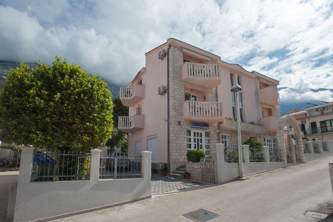 House Bacak - Apartment & Wellness-Studio Башка-Вода Экстерьер фото
