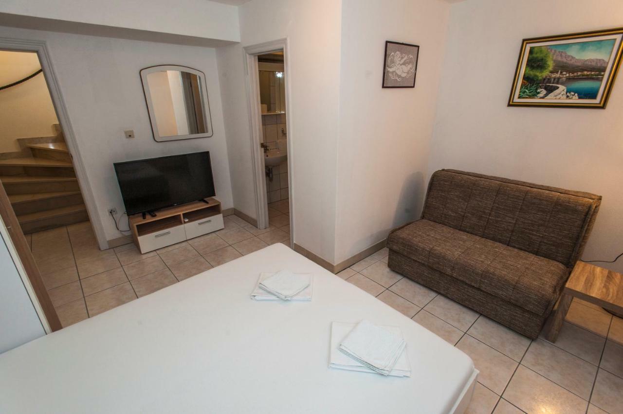 House Bacak - Apartment & Wellness-Studio Башка-Вода Экстерьер фото
